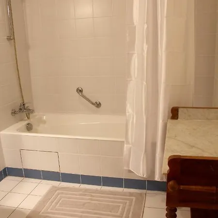 Διαμέρισμα Spacieux Avec Vue Sur Les Montagnes A *