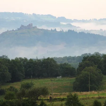 Spacieux Avec Vue Sur Les Montagnes A Daire