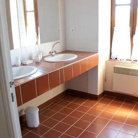 Διαμέρισμα Spacieux Avec Vue Sur Les Montagnes A *