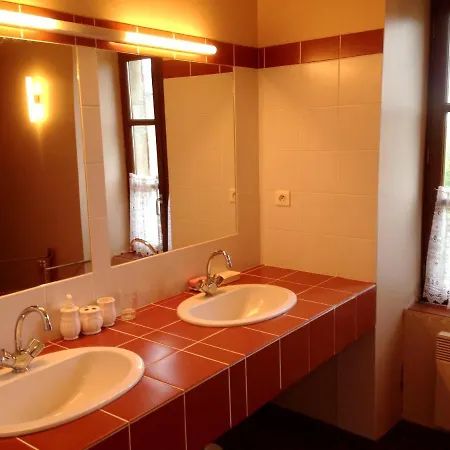 Apartment Spacieux Avec Vue Sur Les Montagnes A Espalion